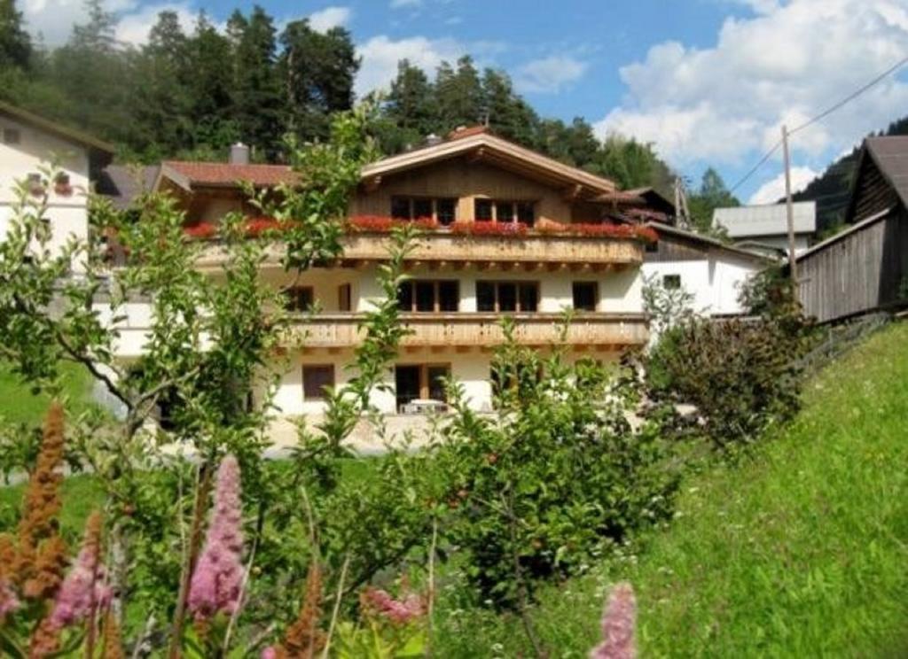 Gasthof Alpenblick Tobadill Bagian luar foto